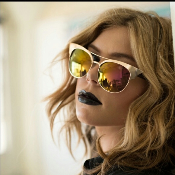 Quay Australia Accessories - Quay Australia Sunglasses, Gold Cat Eyes Quay Australia Accessories - Quay Australia Sunglasses, Gold Cat Eyes